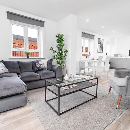 Luxury Apartment - 2 Bedrooms - Balcony - Parking - Netflix - Wifi - 7Mc Birmingham Exterior photo