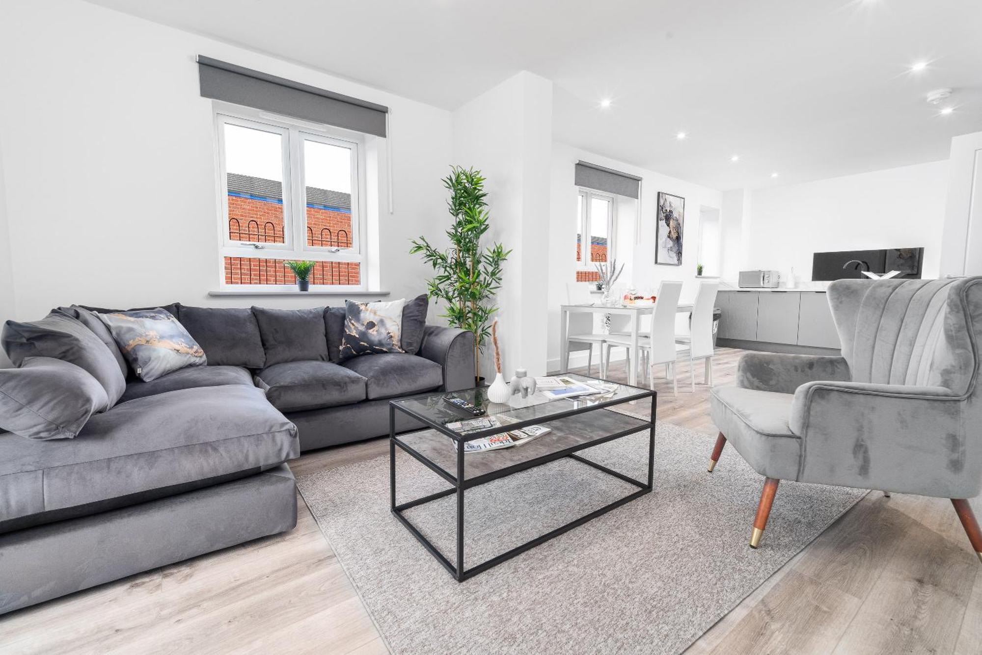 Luxury Apartment - 2 Bedrooms - Balcony - Parking - Netflix - Wifi - 7Mc Birmingham Exterior photo