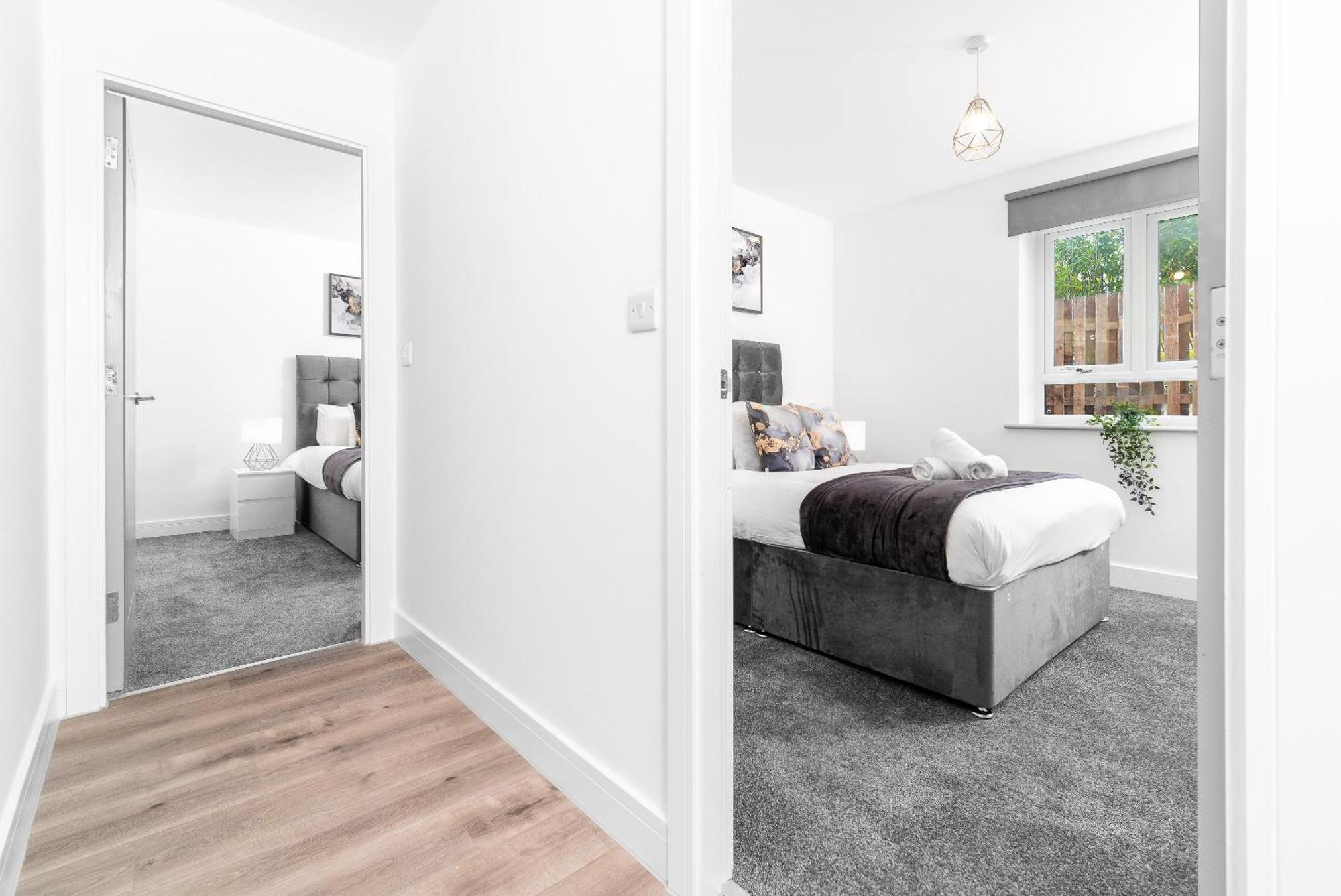 Luxury Apartment - 2 Bedrooms - Balcony - Parking - Netflix - Wifi - 7Mc Birmingham Exterior photo